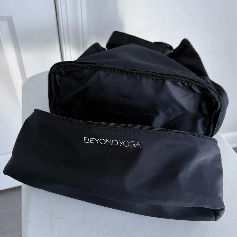 Beyond Yoga Convertible Gym Bag Black Nylon Backpack Shoulder Tote Travel School